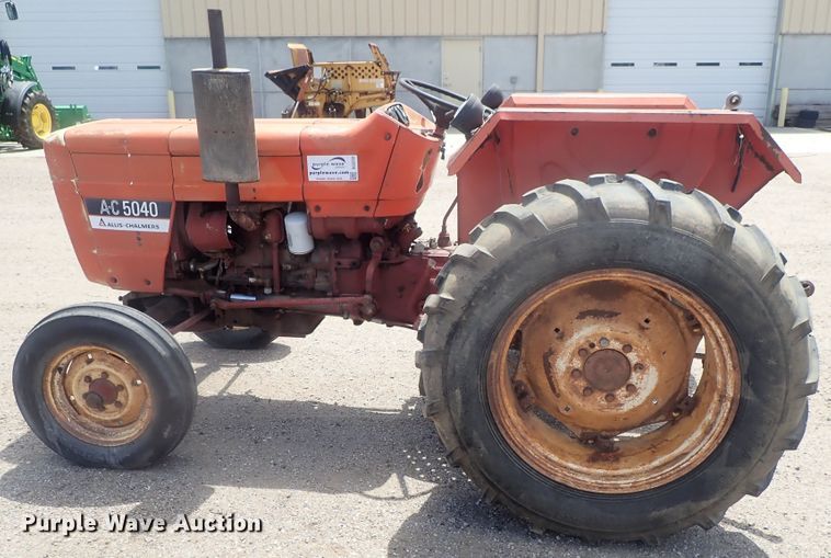 image for item DG3232 Allis Chalmers AC5040  tractor