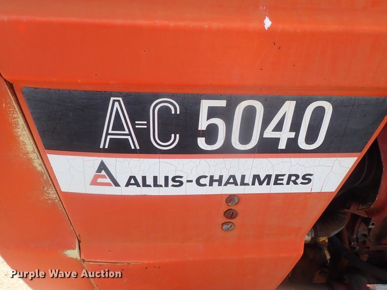 image for item DG3232 Allis Chalmers AC5040  tractor