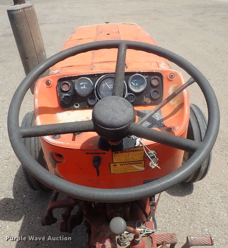 image for item DG3232 Allis Chalmers AC5040  tractor