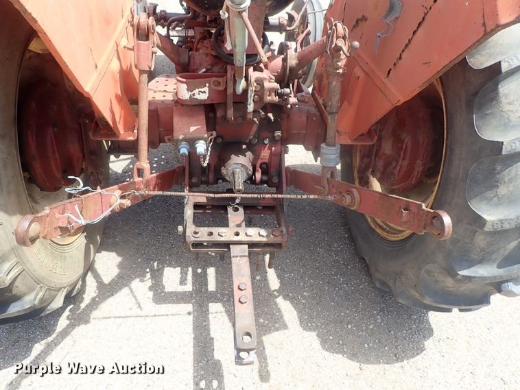 image for item DG3232 Allis Chalmers AC5040  tractor