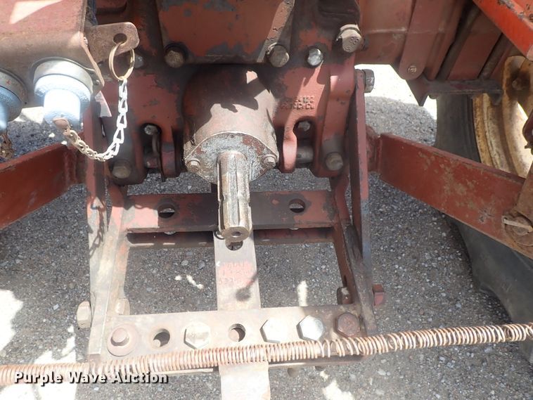 image for item DG3232 Allis Chalmers AC5040  tractor