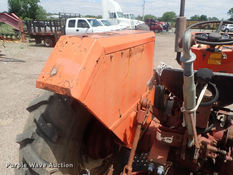 image for item DG3232 Allis Chalmers AC5040  tractor