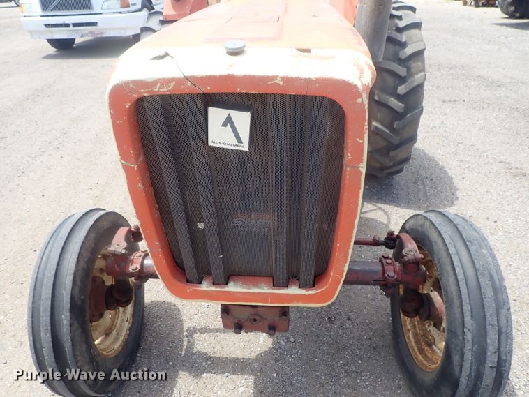 image for item DG3232 Allis Chalmers AC5040  tractor