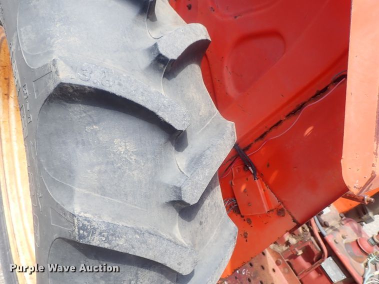 image for item DG3232 Allis Chalmers AC5040  tractor