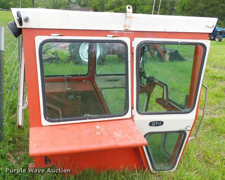 image for item DG5688 Year-A-Round Cab Corp. 506 cab enclosure