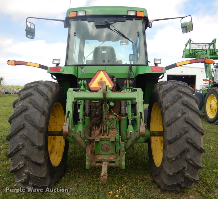 image for item DG5978 2003 John Deere 7810  tractor