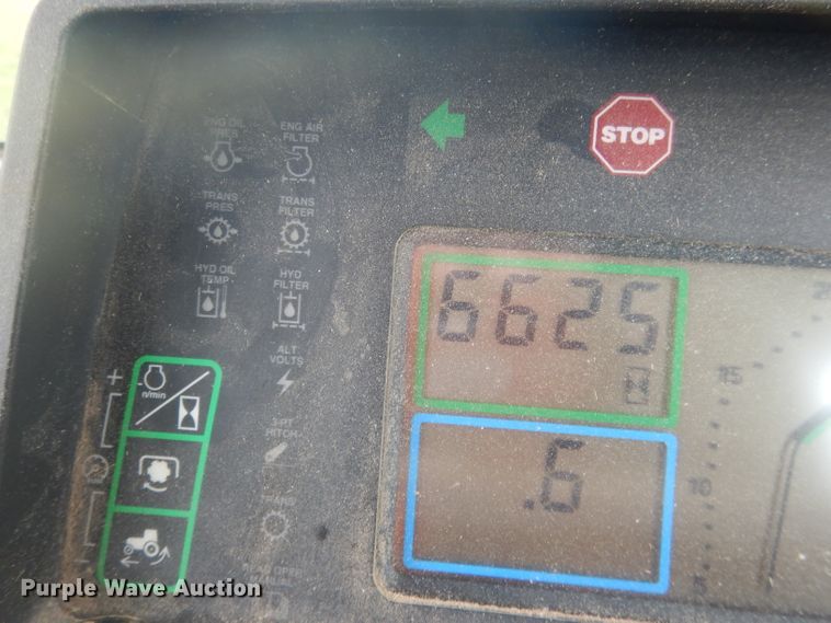 image for item DG5978 2003 John Deere 7810  tractor