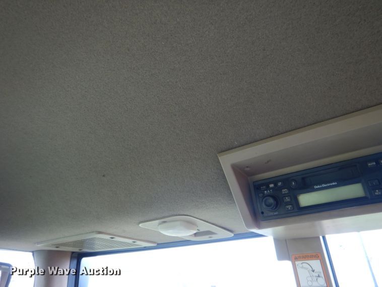 image for item DG5978 2003 John Deere 7810  tractor