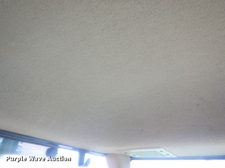 image for item DG5978 2003 John Deere 7810  tractor