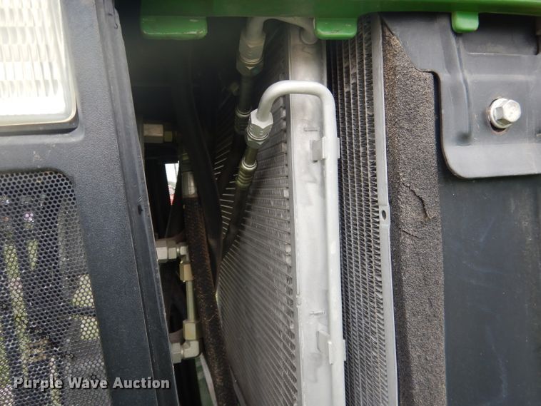 image for item DG5978 2003 John Deere 7810  tractor