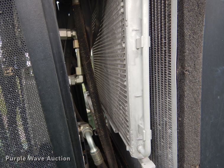 image for item DG5978 2003 John Deere 7810  tractor