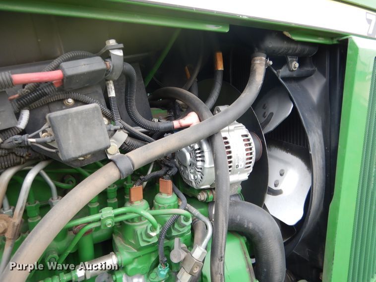 image for item DG5978 2003 John Deere 7810  tractor