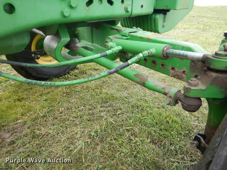 image for item DG5978 2003 John Deere 7810  tractor