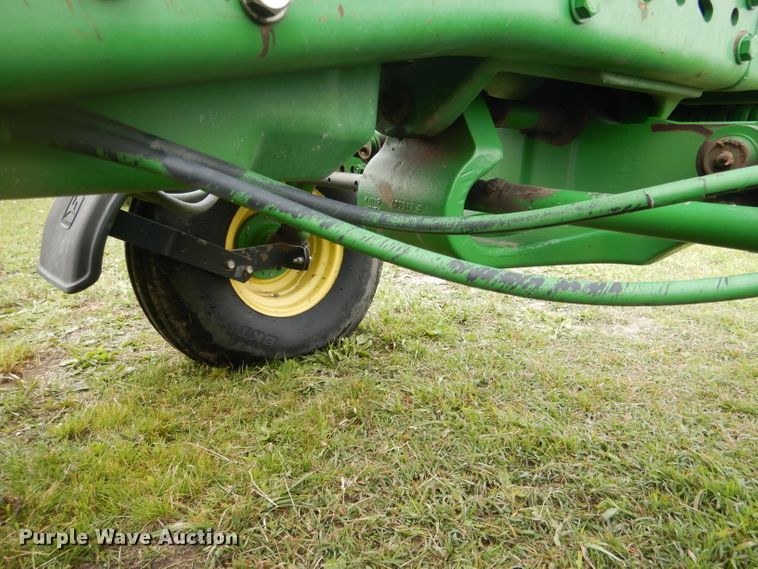 image for item DG5978 2003 John Deere 7810  tractor