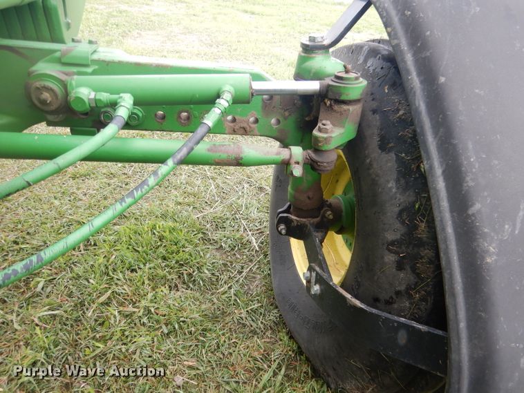 image for item DG5978 2003 John Deere 7810  tractor