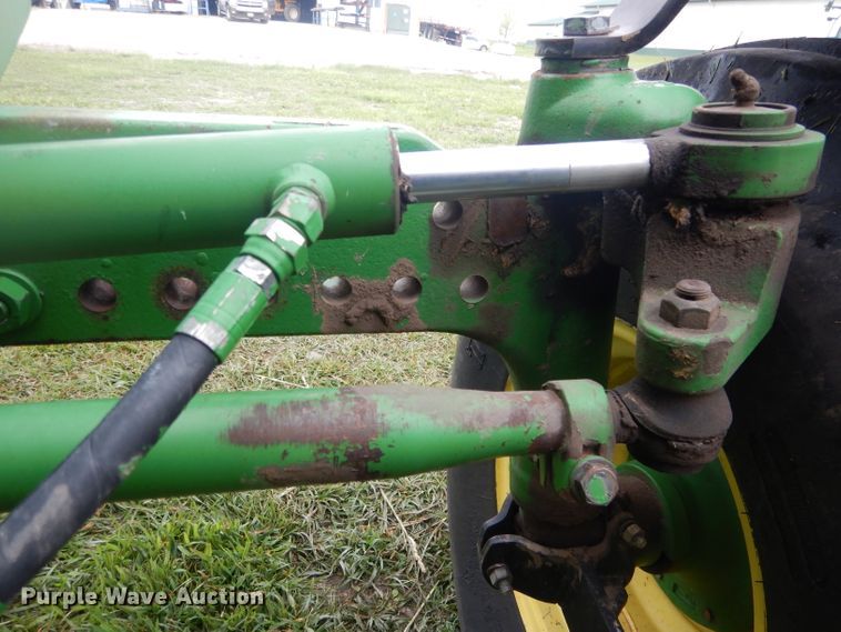 image for item DG5978 2003 John Deere 7810  tractor