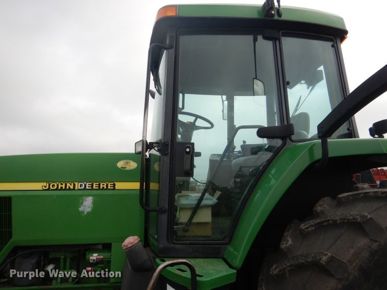 image for item DG5978 2003 John Deere 7810  tractor