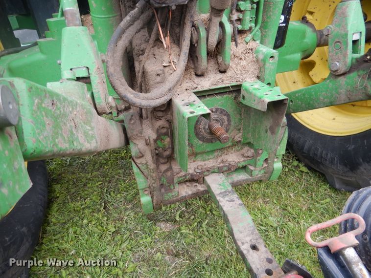 image for item DG5978 2003 John Deere 7810  tractor