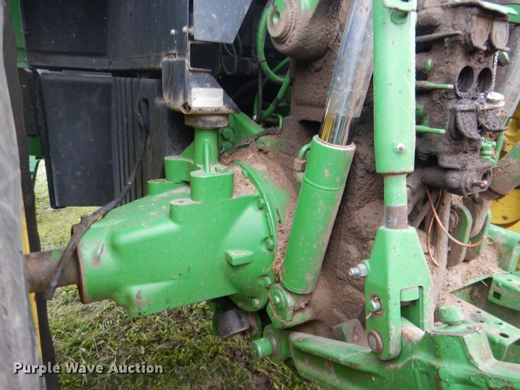image for item DG5978 2003 John Deere 7810  tractor