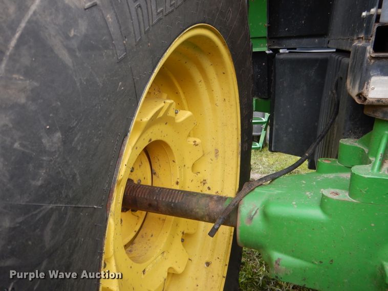 image for item DG5978 2003 John Deere 7810  tractor