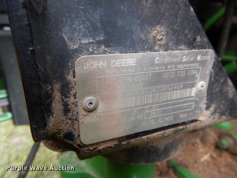 image for item DG5978 2003 John Deere 7810  tractor