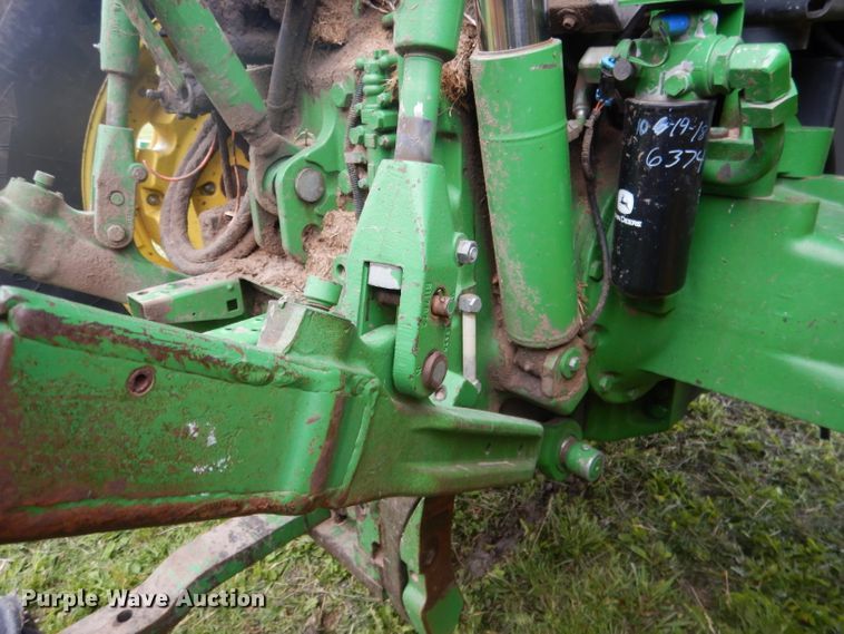 image for item DG5978 2003 John Deere 7810  tractor