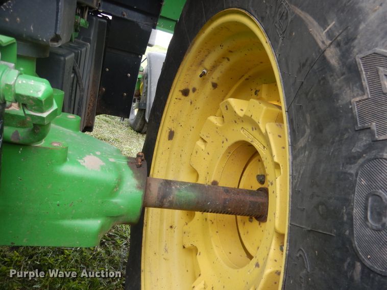 image for item DG5978 2003 John Deere 7810  tractor