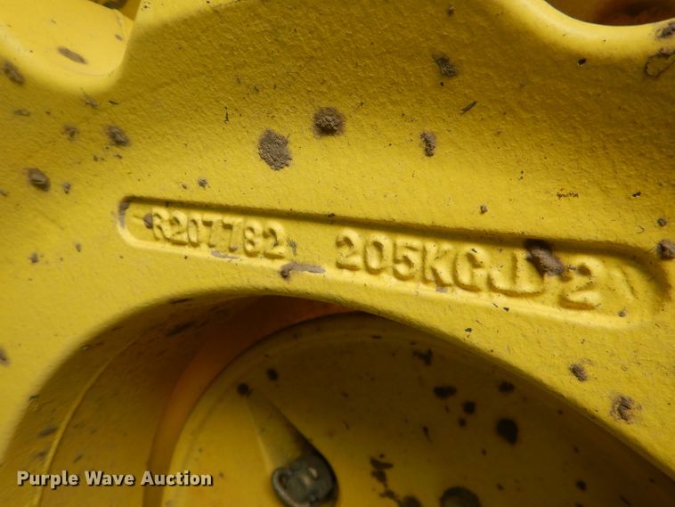 image for item DG5978 2003 John Deere 7810  tractor