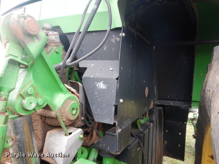 image for item DG5978 2003 John Deere 7810  tractor