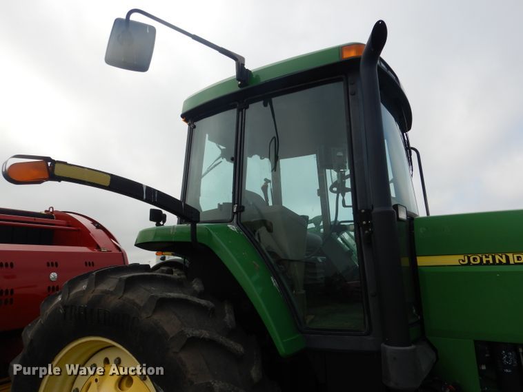 image for item DG5978 2003 John Deere 7810  tractor