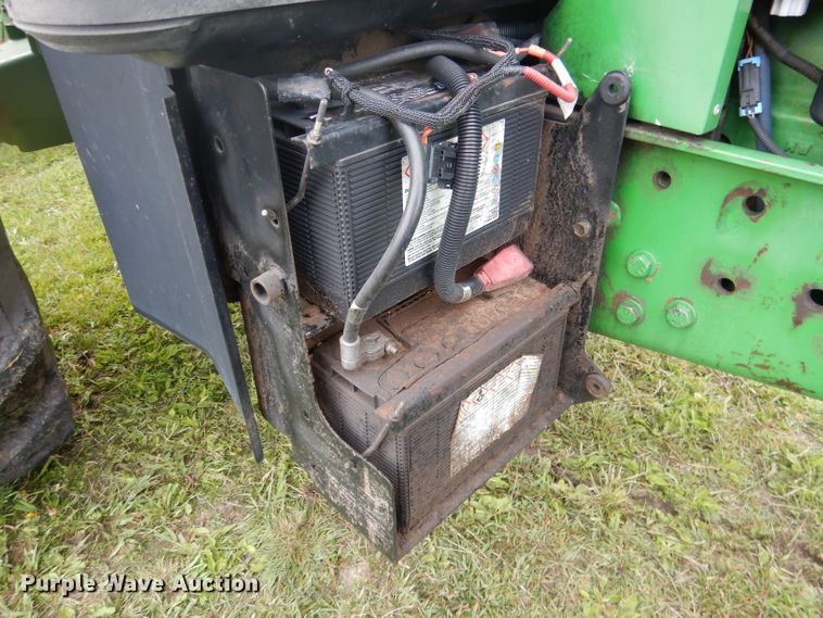 image for item DG5978 2003 John Deere 7810  tractor