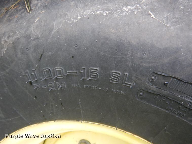 image for item DG5978 2003 John Deere 7810  tractor