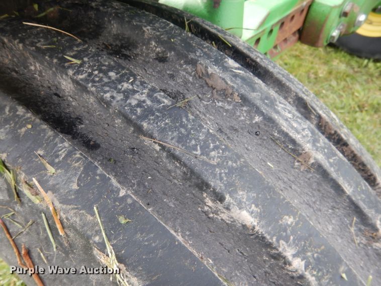 image for item DG5978 2003 John Deere 7810  tractor