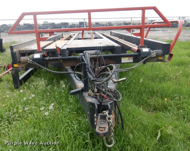 image for item DG5979 Farm King BM2400 bale carrier