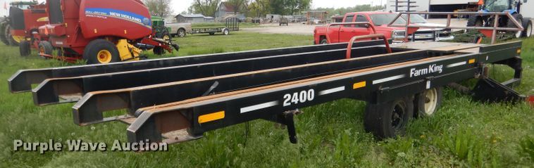 image for item DG5979 Farm King BM2400 bale carrier
