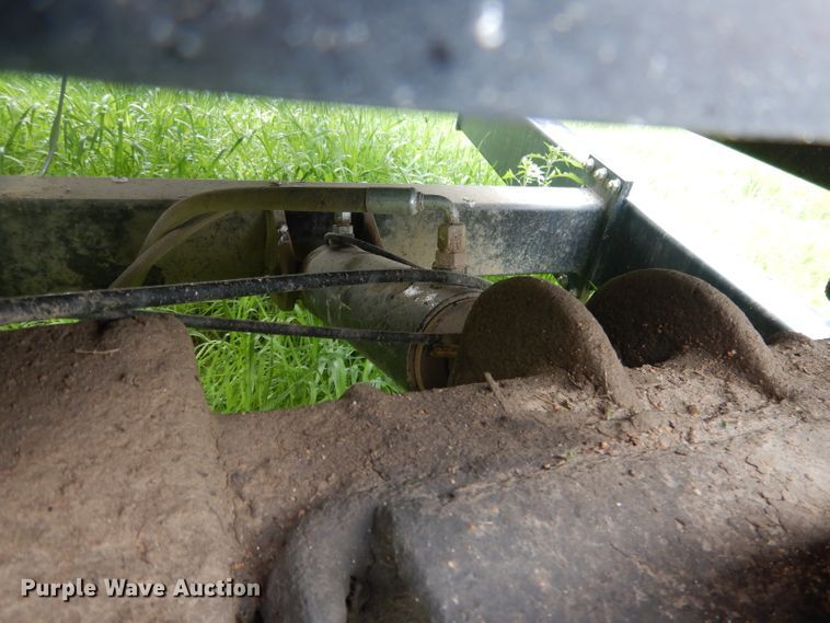 image for item DG5979 Farm King BM2400 bale carrier