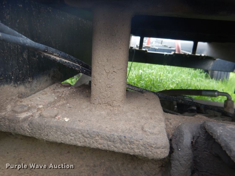 image for item DG5979 Farm King BM2400 bale carrier