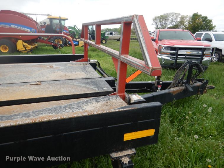image for item DG5979 Farm King BM2400 bale carrier