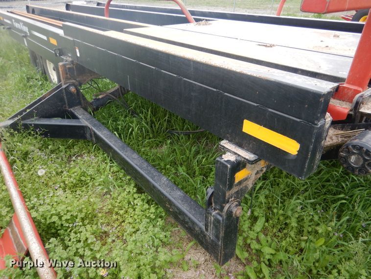 image for item DG5979 Farm King BM2400 bale carrier
