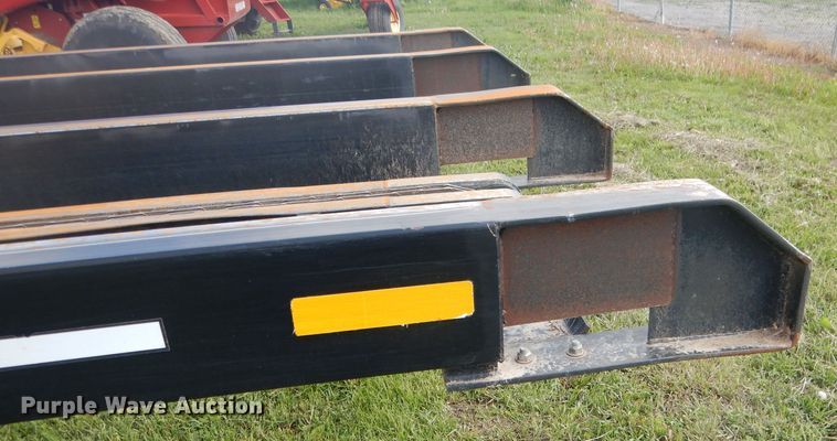 image for item DG5979 Farm King BM2400 bale carrier