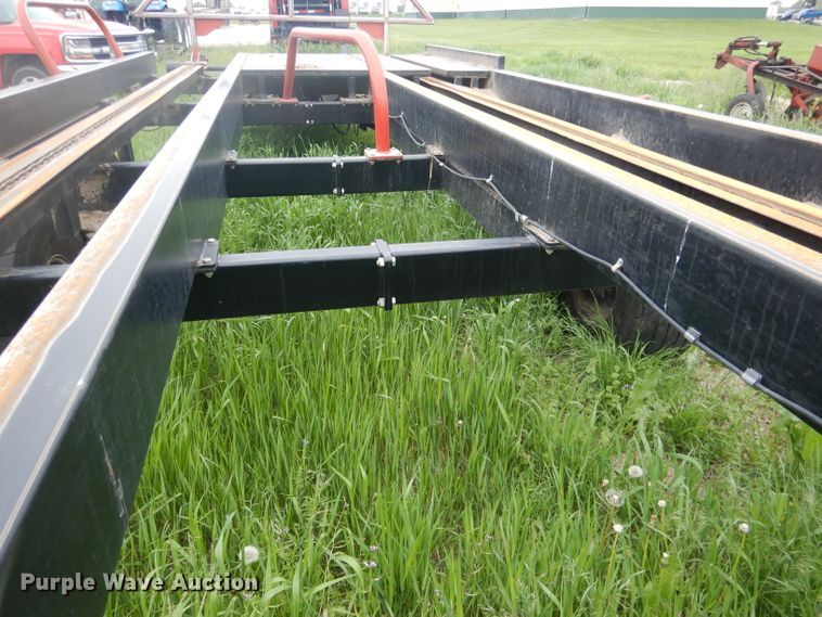 image for item DG5979 Farm King BM2400 bale carrier