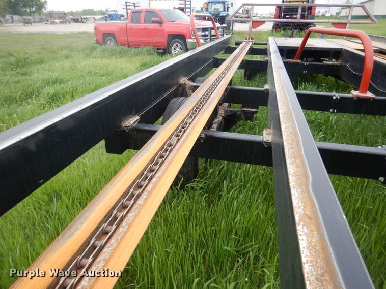 image for item DG5979 Farm King BM2400 bale carrier