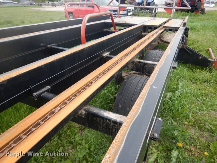 image for item DG5979 Farm King BM2400 bale carrier