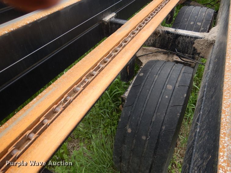 image for item DG5979 Farm King BM2400 bale carrier