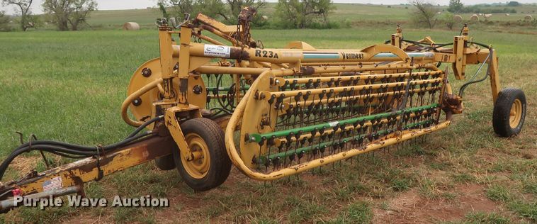 image for item DH0894 2002 Vermeer R23A hay rake