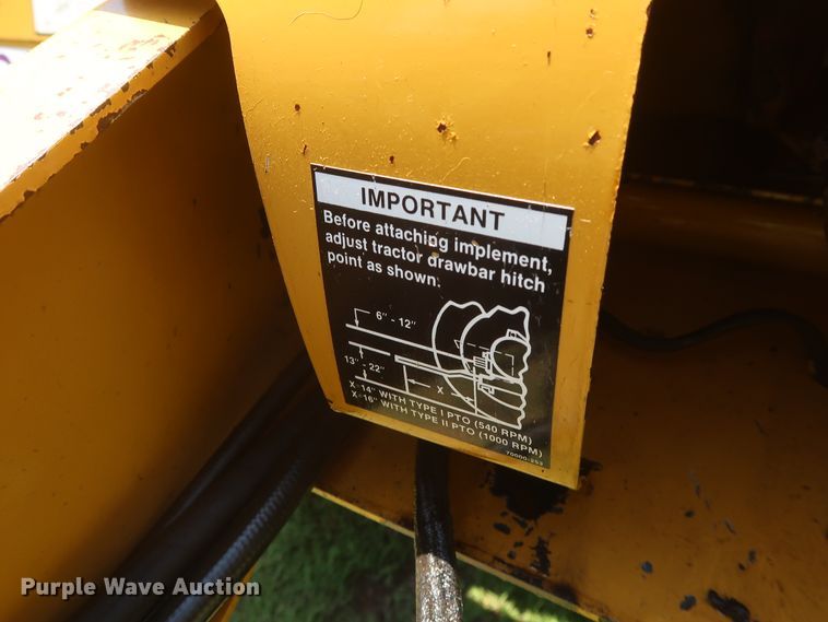 image for item DH0918 2006 Vermeer 605M round baler