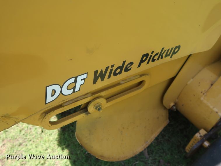 image for item DH0918 2006 Vermeer 605M round baler