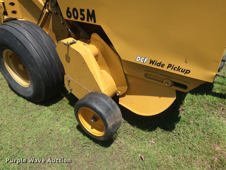 image for item DH0918 2006 Vermeer 605M round baler