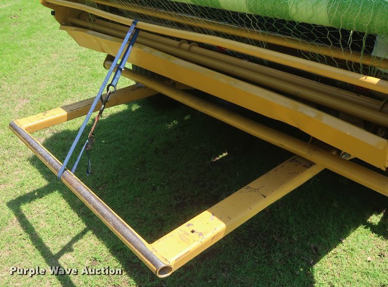 image for item DH0918 2006 Vermeer 605M round baler