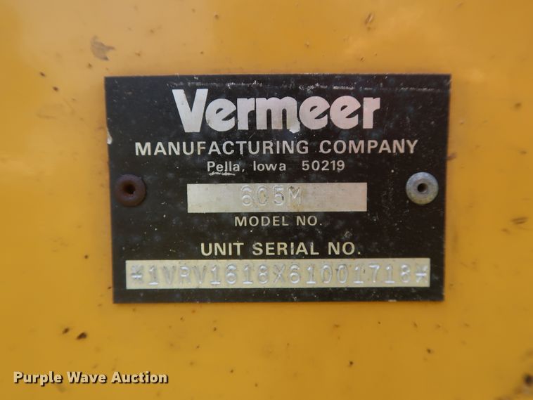 image for item DH0918 2006 Vermeer 605M round baler